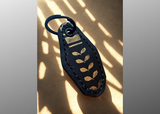 Keffiyeh Motel-Style Leather Keychain