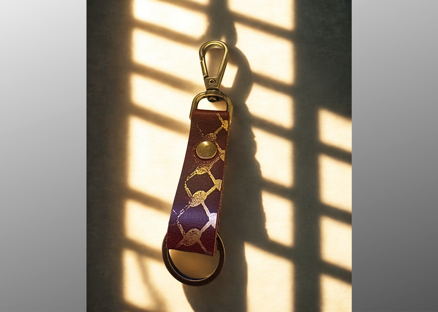 Keffiyeh Swivel Clip Leather Keychain