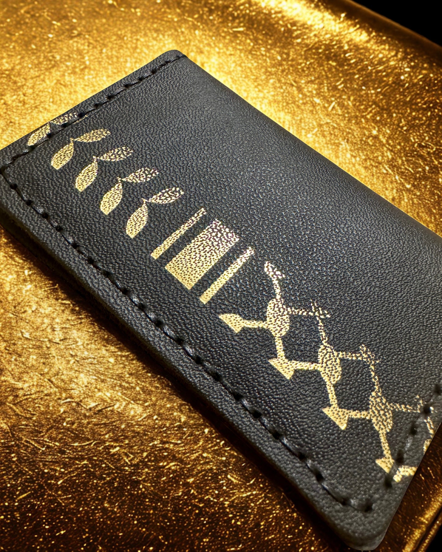 Keffiyeh Minimalist Leather Wallet